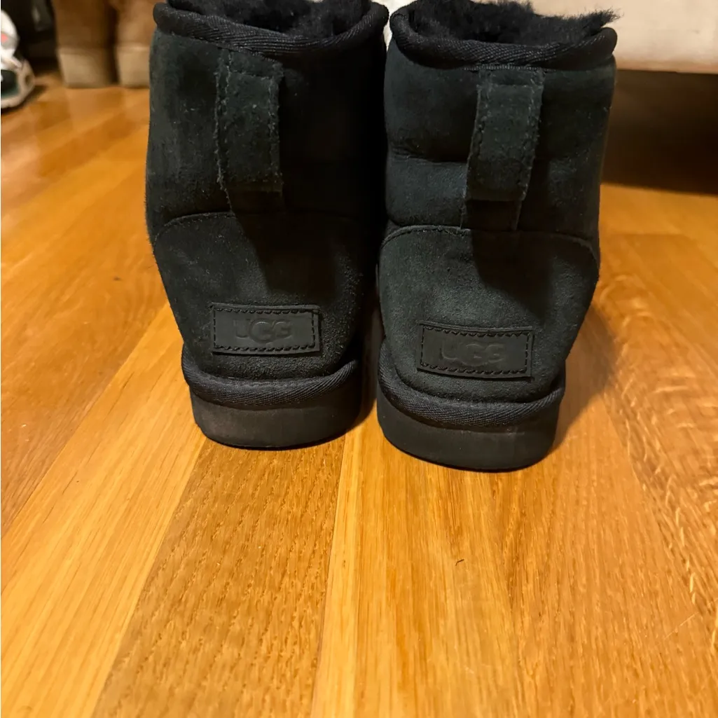 UGG Classic Mini II - Image 4