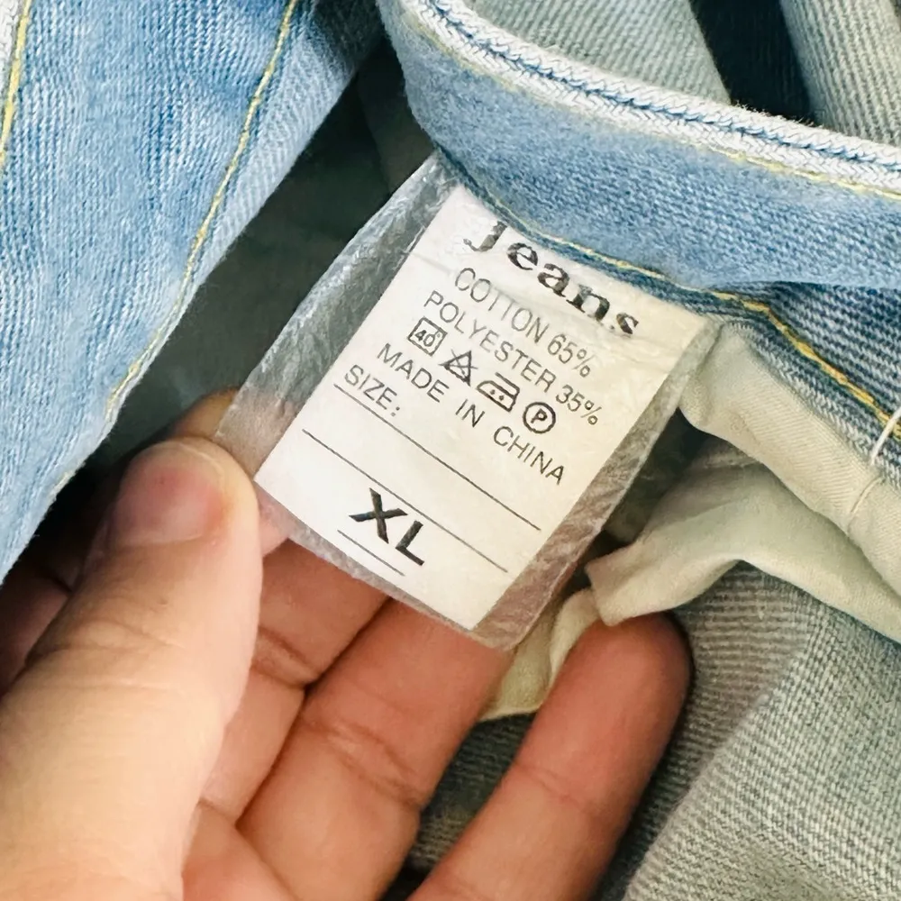 Light Blue Wash Jeans - Size XL - New with Tags - Image 13