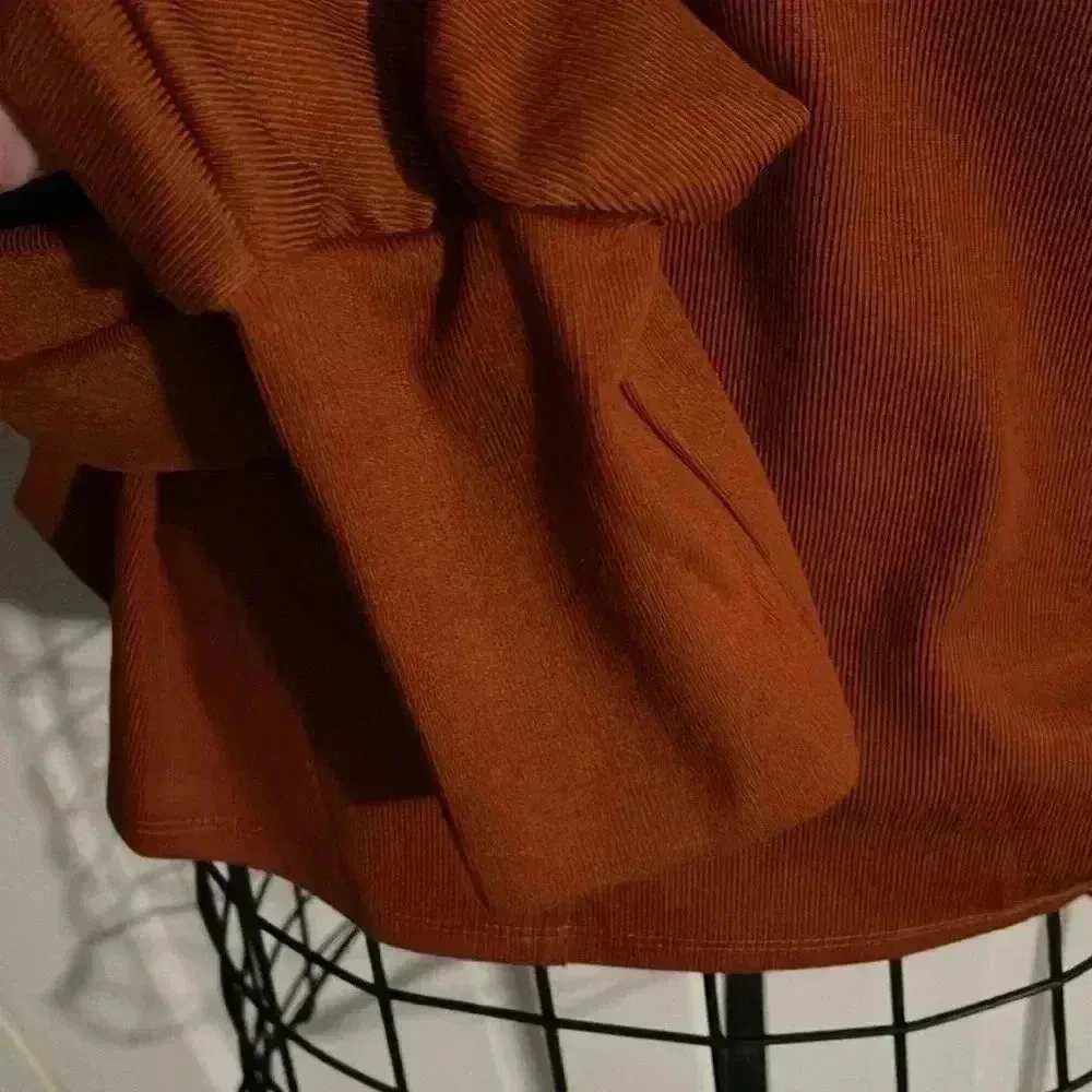 HYFVE Crop Top - Image 4