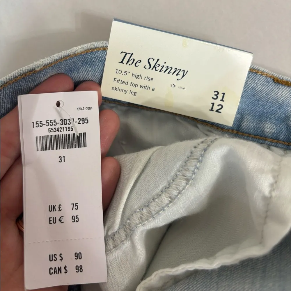 NWT Abercrombie The Skinny High Rise Jean in Light Wash - Size 31/12 - Image 5