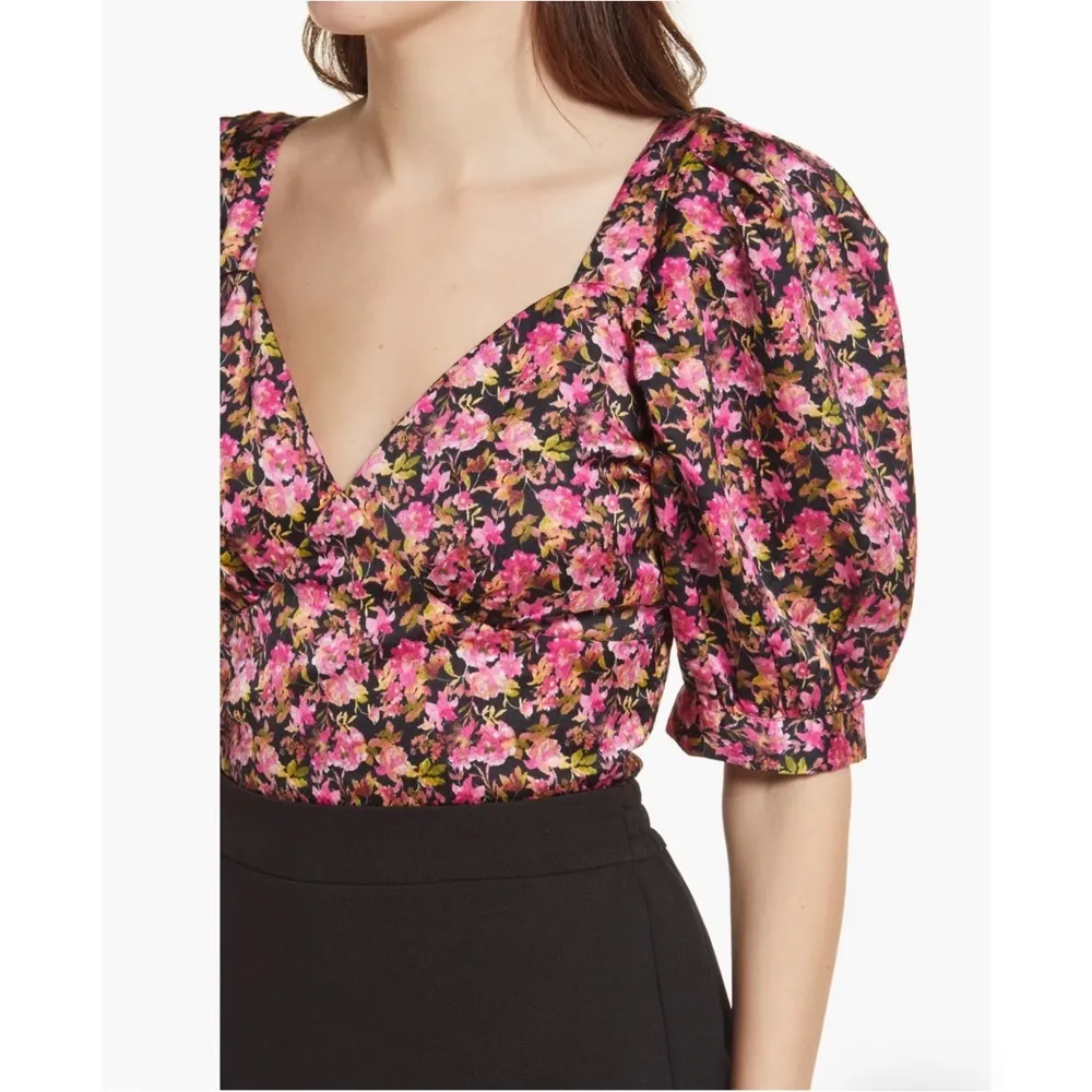 NWT Vero Moda Elly Floral Print Crop Blouse, Size M New w/Tag - Image 4