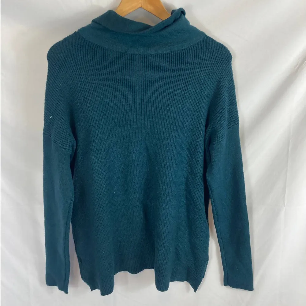 Devotion by Cyrus Mock Neck sweater size medium - Image 6