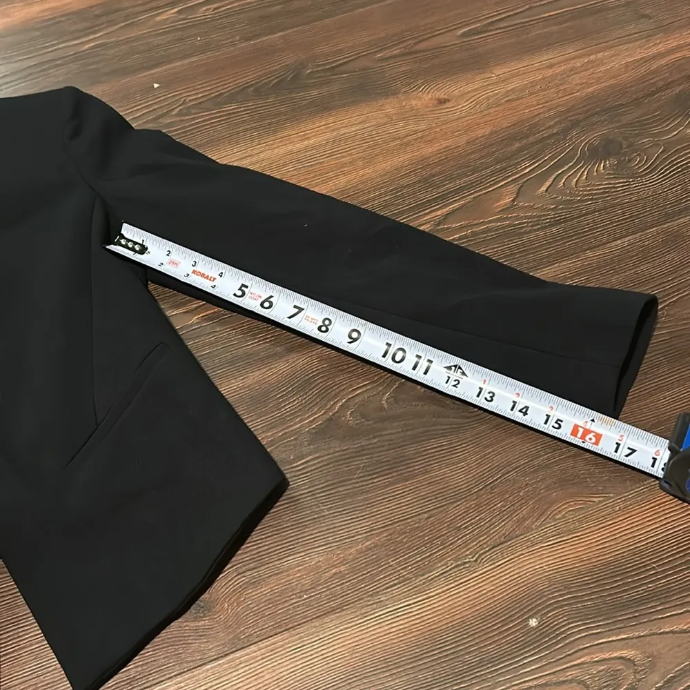 TopShop Black blazer. - Image 4