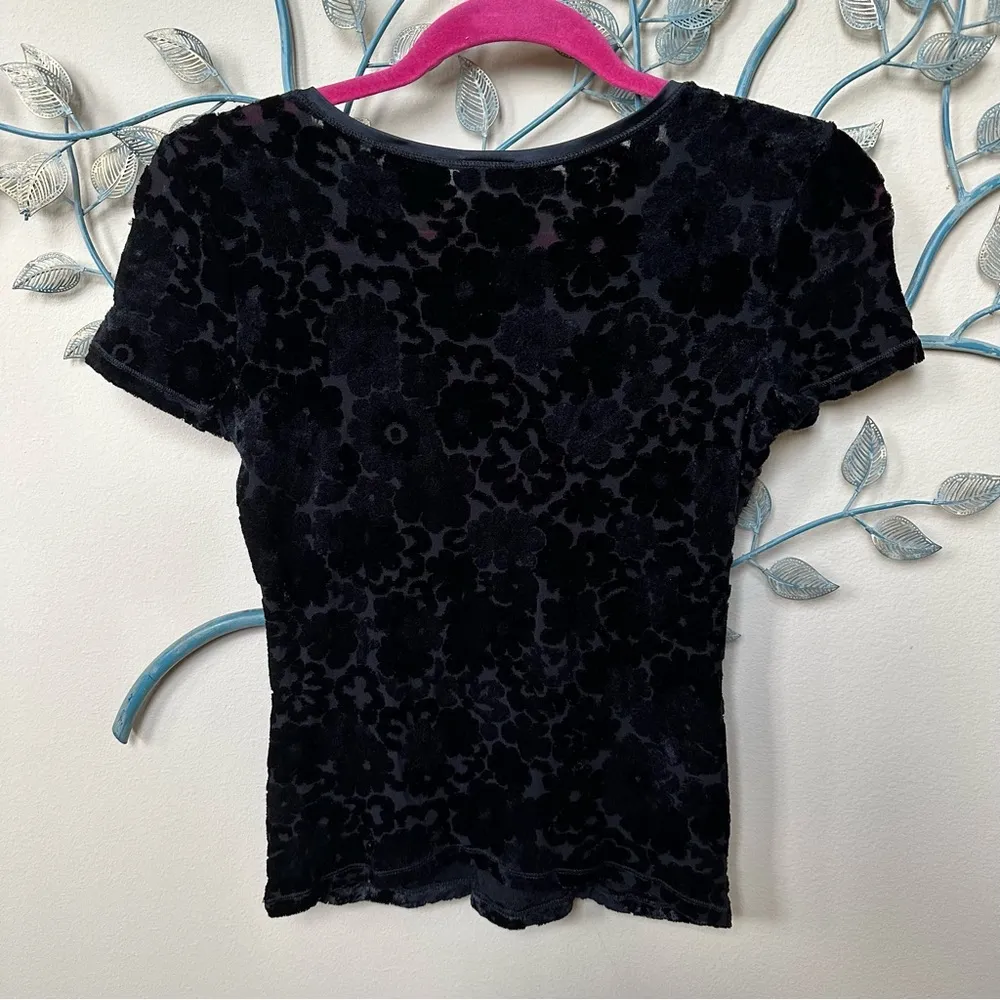 Vintage Armani Collezioni black velvet stretchy T-shirt Size 6 - Image 4