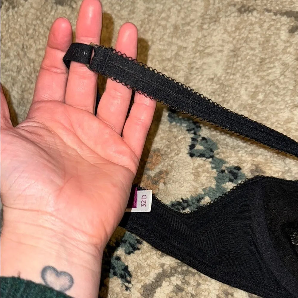 Adore Me Elegant Black Lace Bra - Image 6