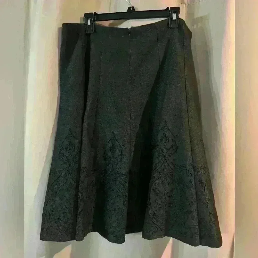Women’s Gray Covington Skirt - Image 2