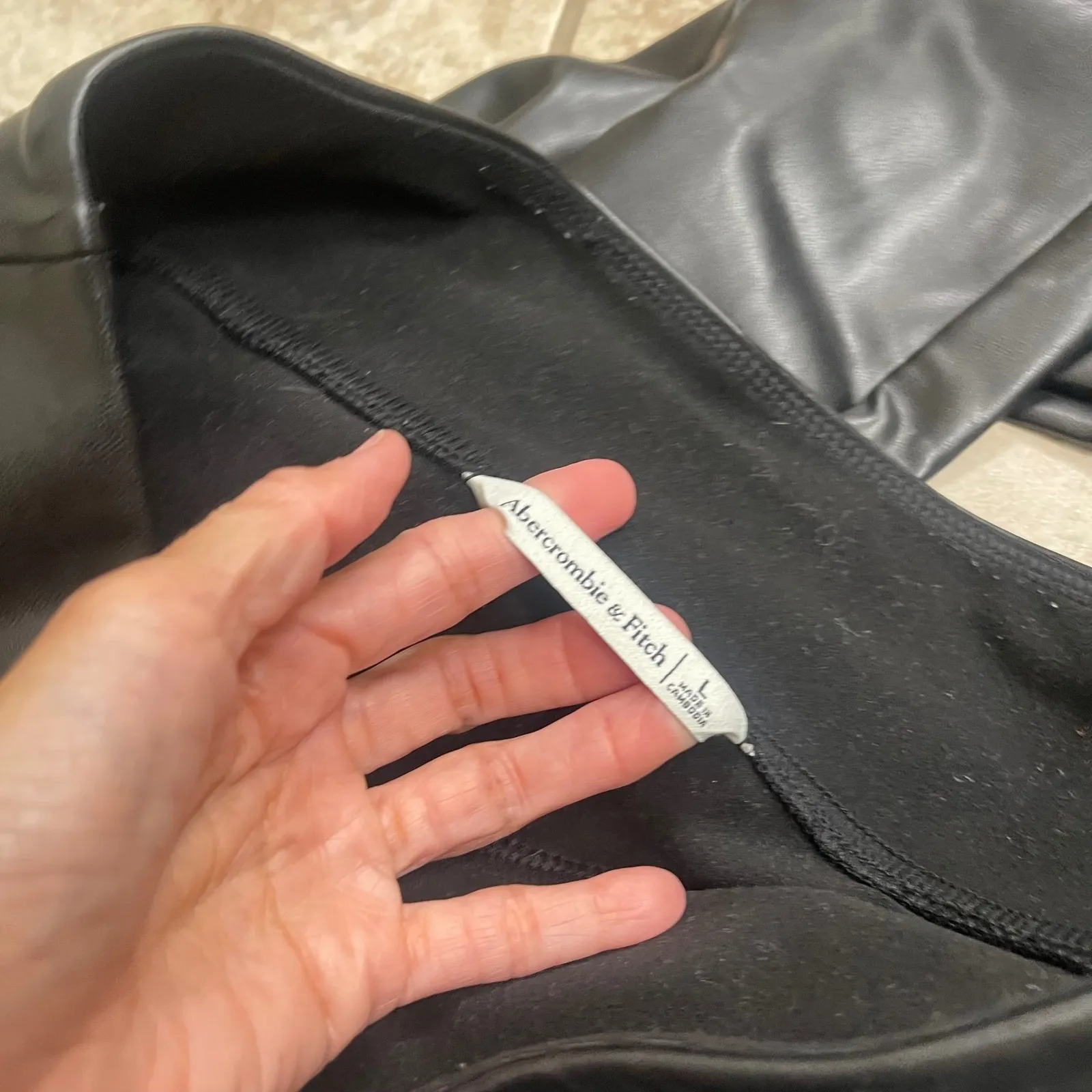 Abercrombie & Fitch Faux Leather Split Hem Flare Leggings Pants, Black, Size L - Image 5