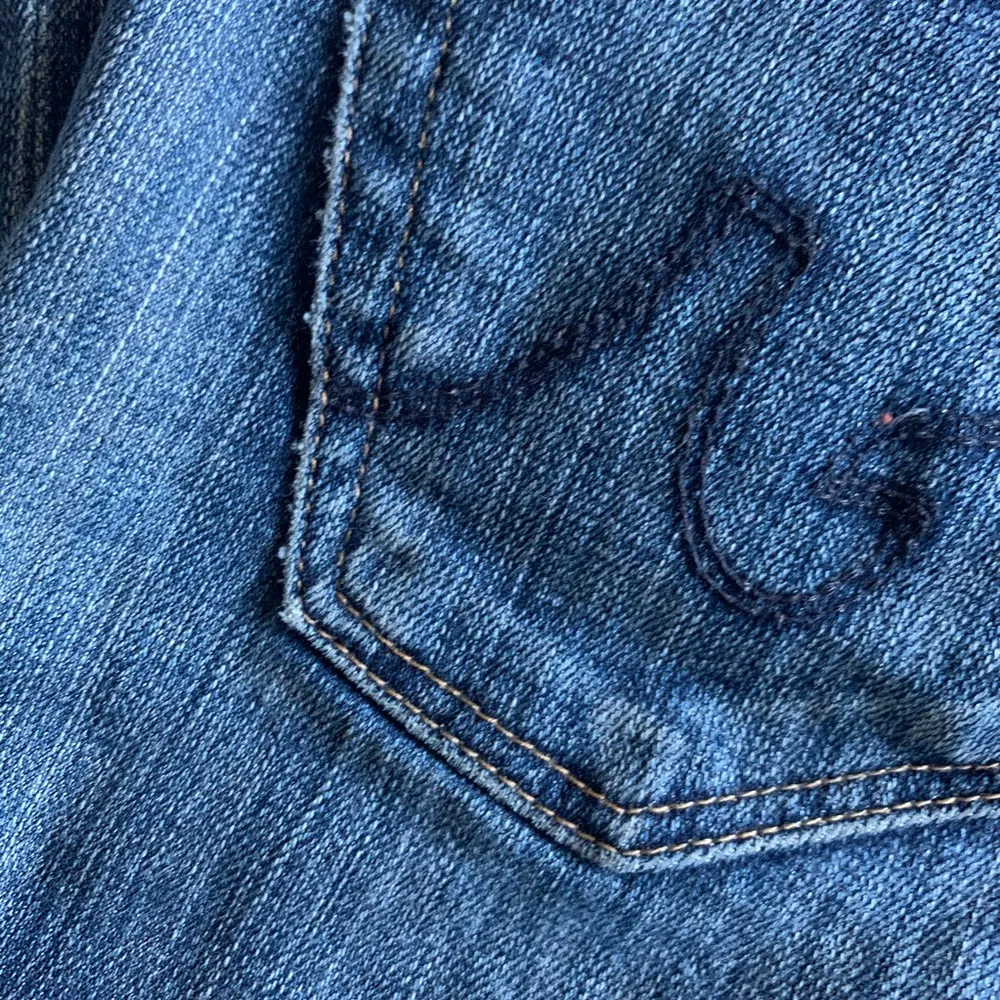 AG Adriano Goldschmied The Stilt Cigarette Jeans - Image 5