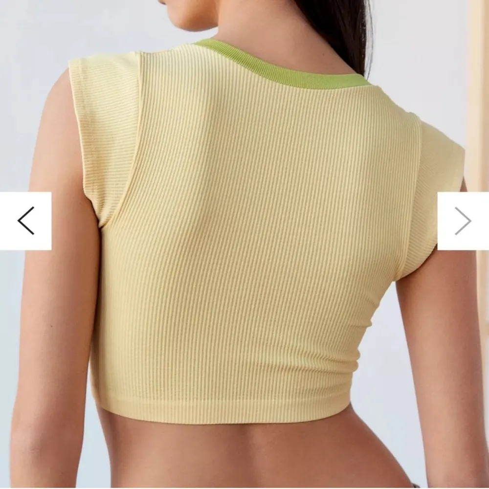 Urban Outfitters Out From Under Strawberry Patch‎ Crop Top Size XS Yellow NWOT - Image 2