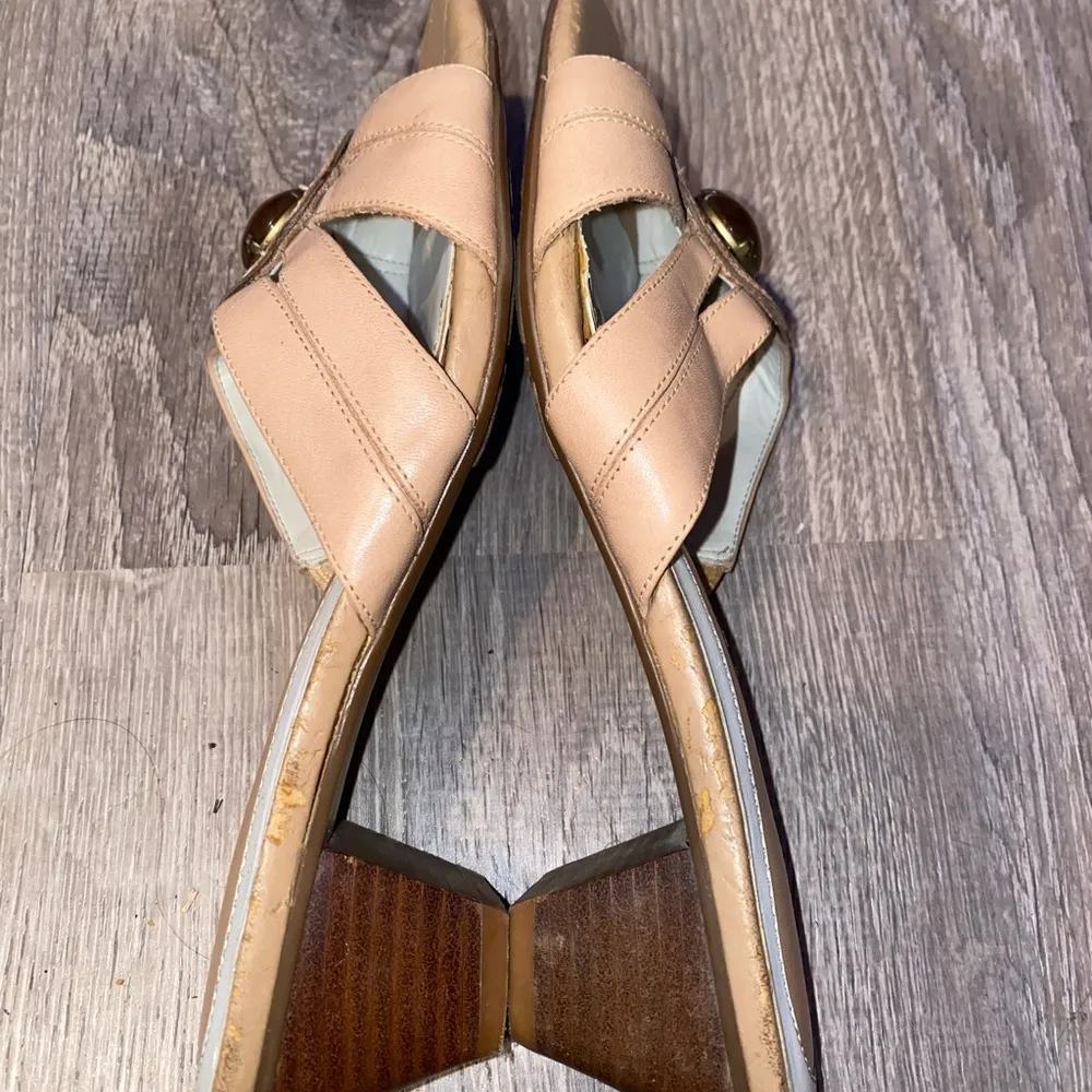 Leather Sandals 7.5w Gem detail. - Image 5