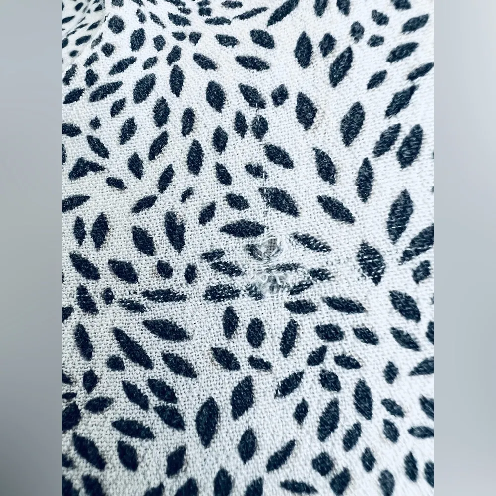 Wrap Midi Dress Flare Cap Sleeve White & Gray - Image 7