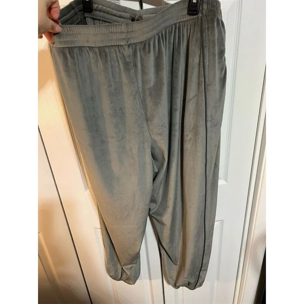Skims Plus Size 3XL Gray Velour Jogger Pants with Drawstring & Zip Pockets - Image 5