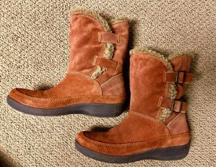 Comfy & funky suede rust colored  Boots. Sz 6.5. - Image 2