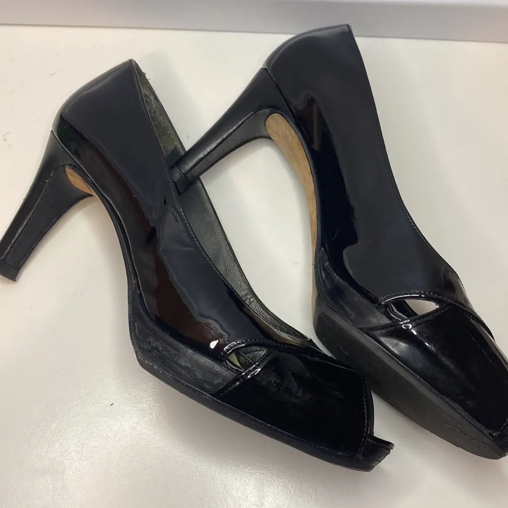 Stuart Weitzman black patten leather platform peep toed heels size 7.5 M - Image 5