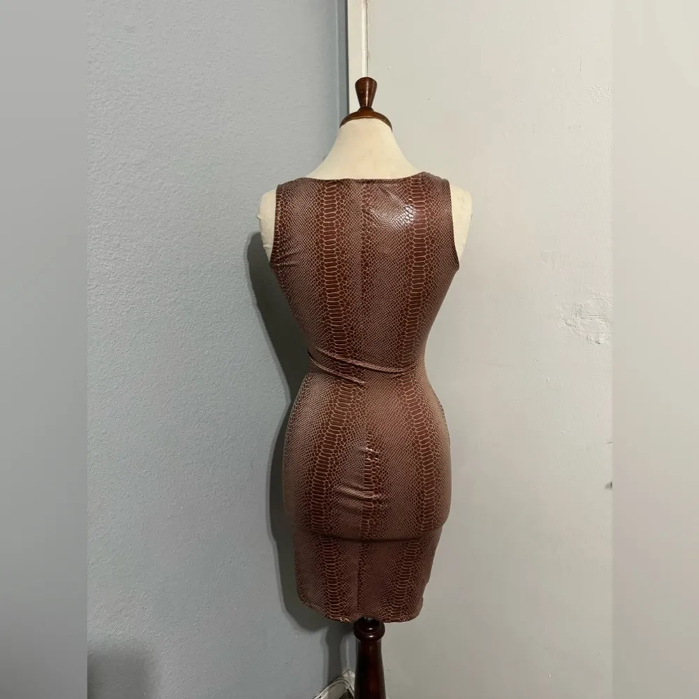 Queen Maria Women Brown Sleeveless Sweetheart Neck Zippered Night Out Dress Sz S - Image 12