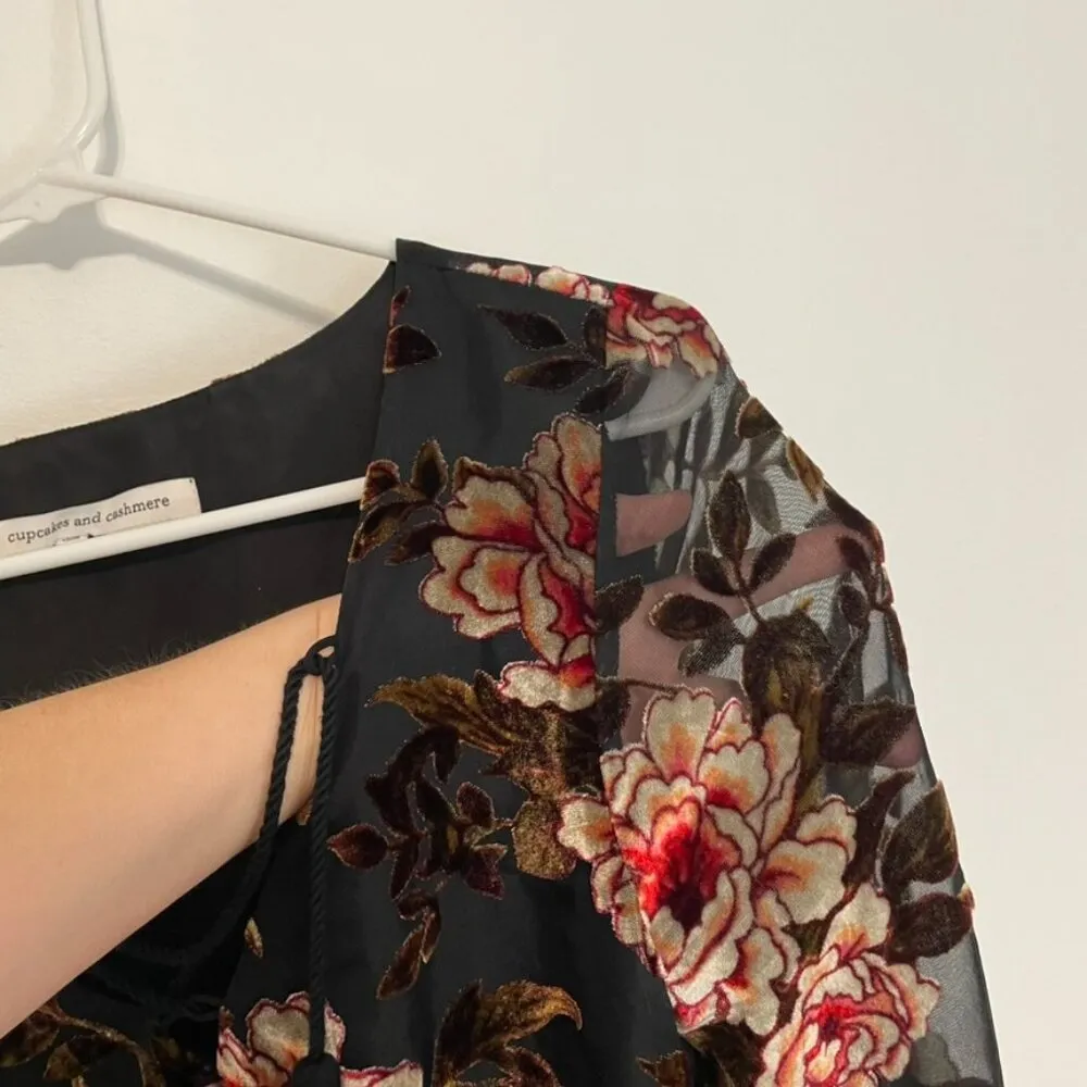 CUPCAKES AND CASHMERE ANTHROPOLOGIE Valda Velvet Burnout Dress Black Bell Sleeve - Image 7