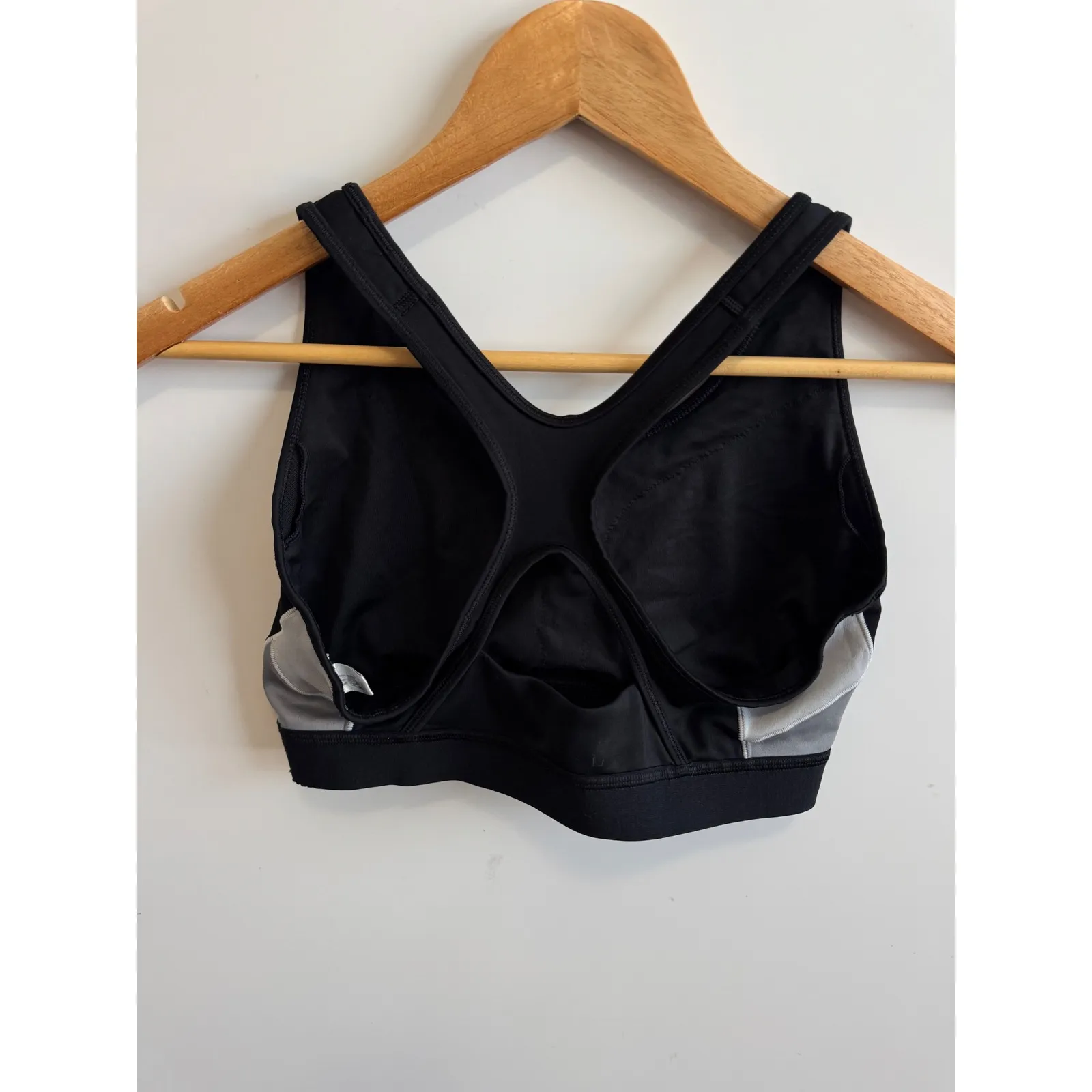 Adidas Racerback‎ Sports Bra Athletic Workout Gym Black - Image 2