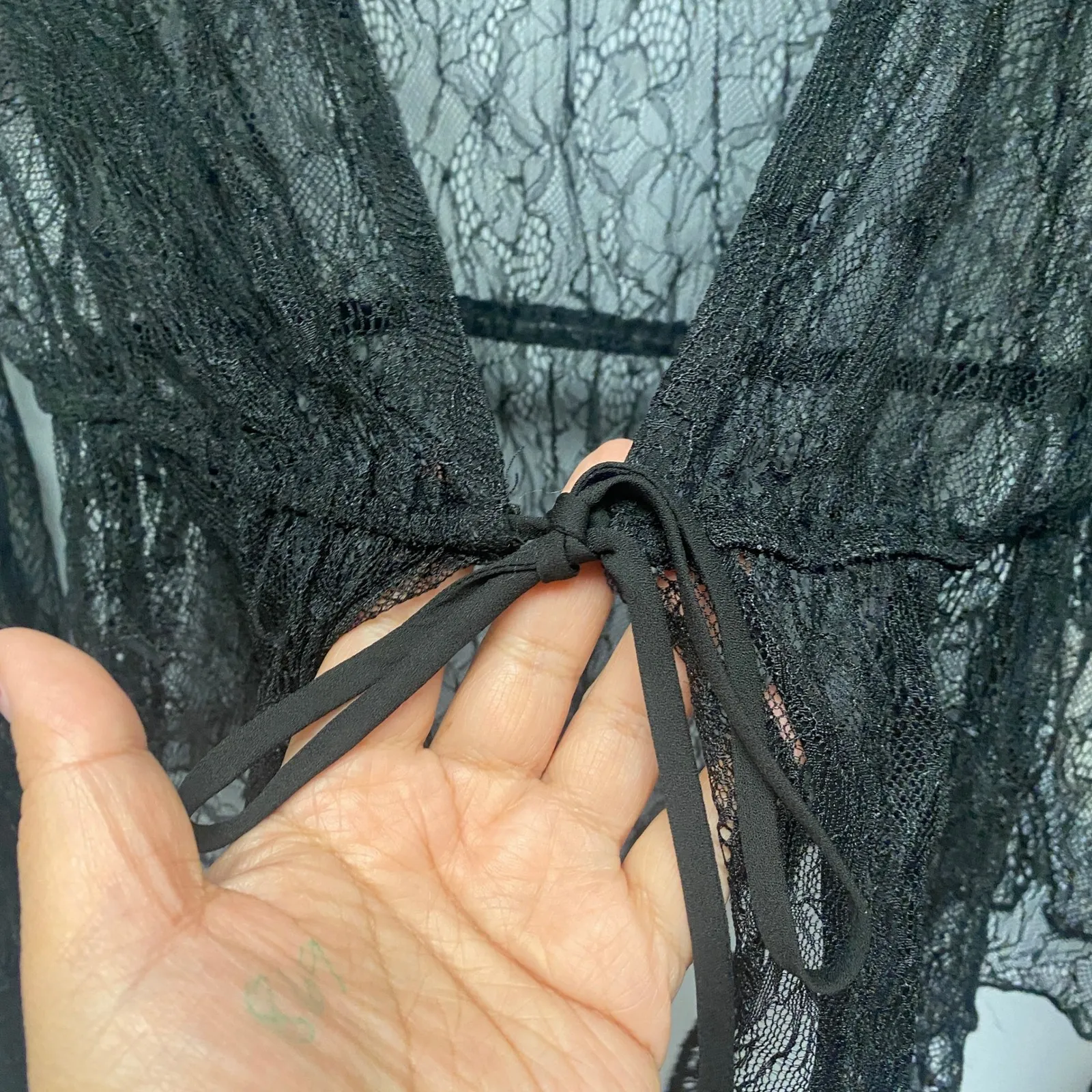 Forever 21 Black Sheer Lace Tie Front Flare Sleeve Top 0X Whimsigoth Grunge Goth - Image 6