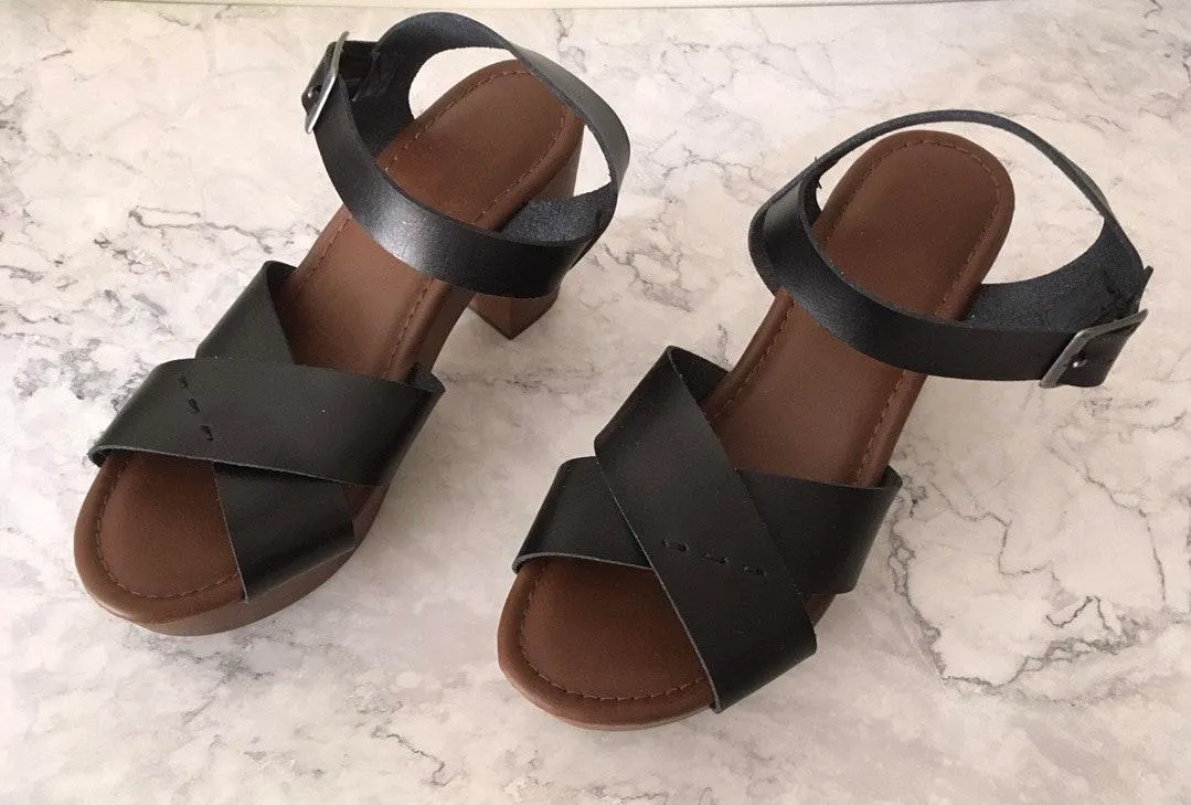 Black Heels/Sandals Size 9 - Image 2