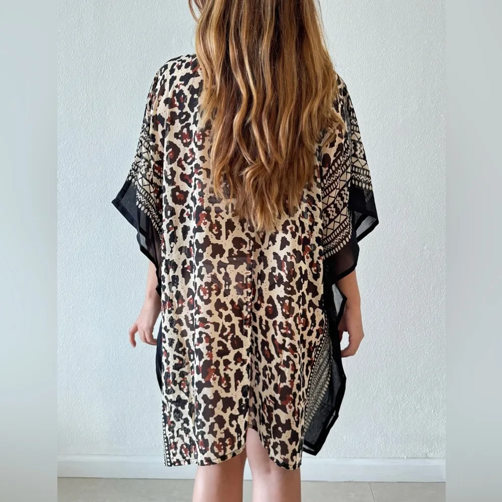 One size fits all animal print beach cover-up - Image 3