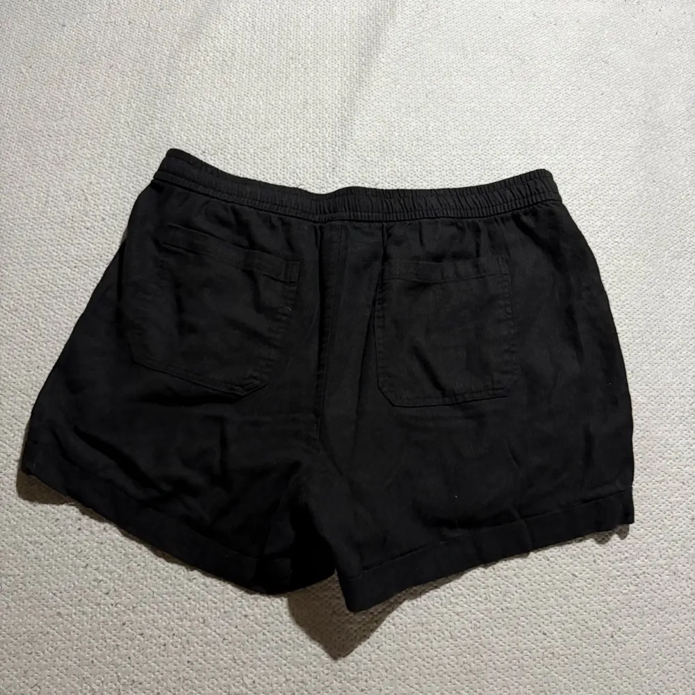 Old Navy Black Pull On High Rise Linen Blend Casual Shorts Size Large EUC - Image 5