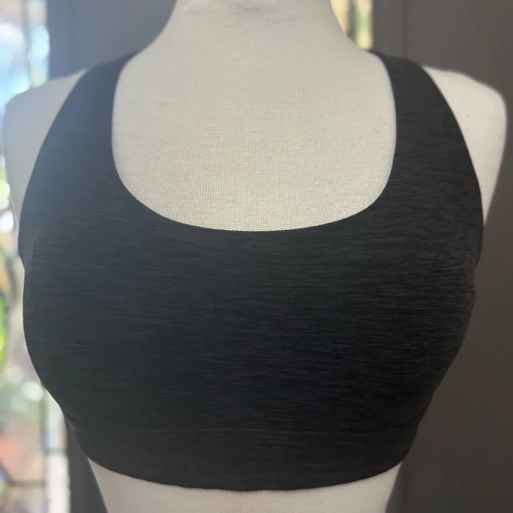 Victoria’s Secret On Point Black Heathered Minimum Support Sports Bra Size Large - Image 2