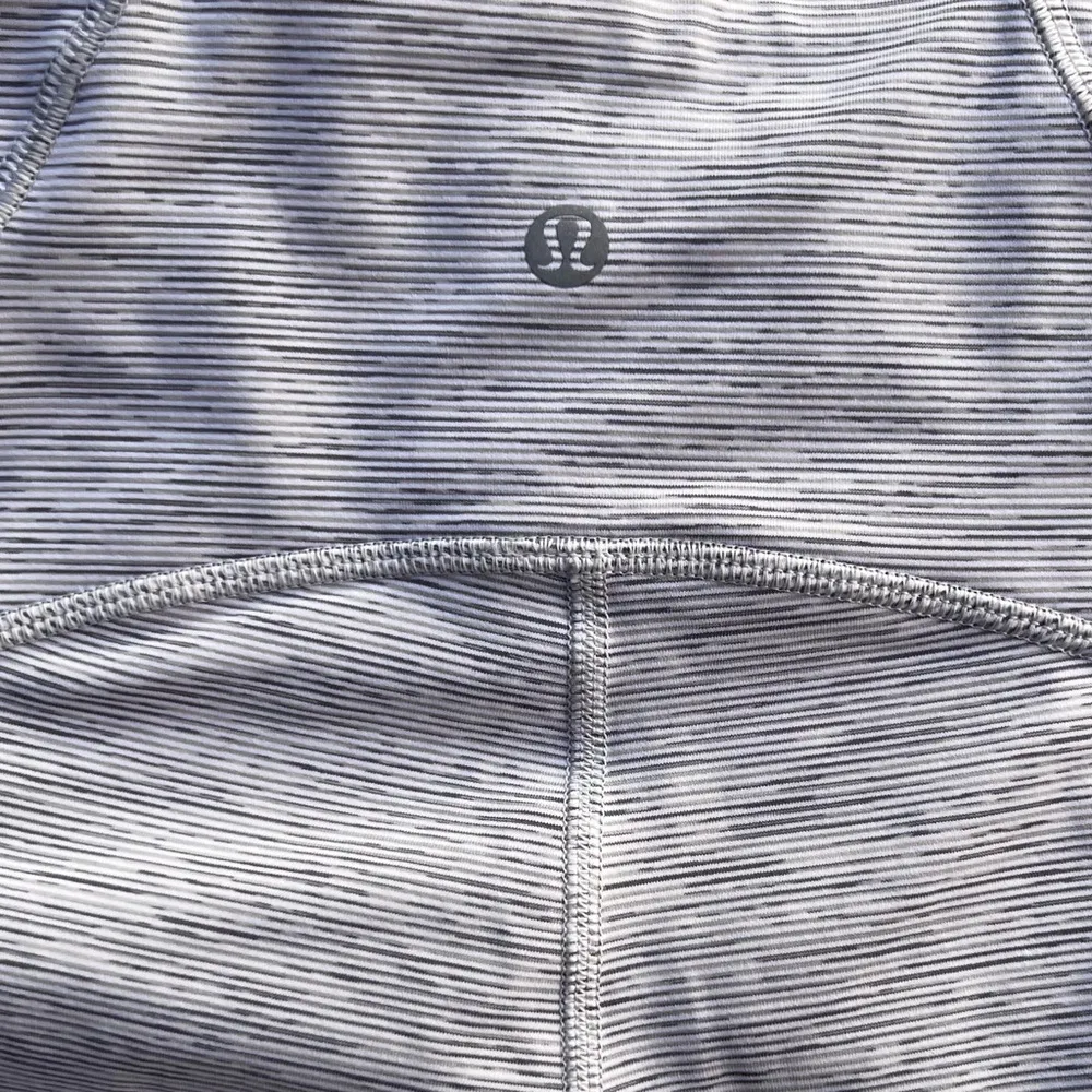 Train Times Crop Leggings 21" Wee Are From Space Ice Grey Alpine White - Image 9