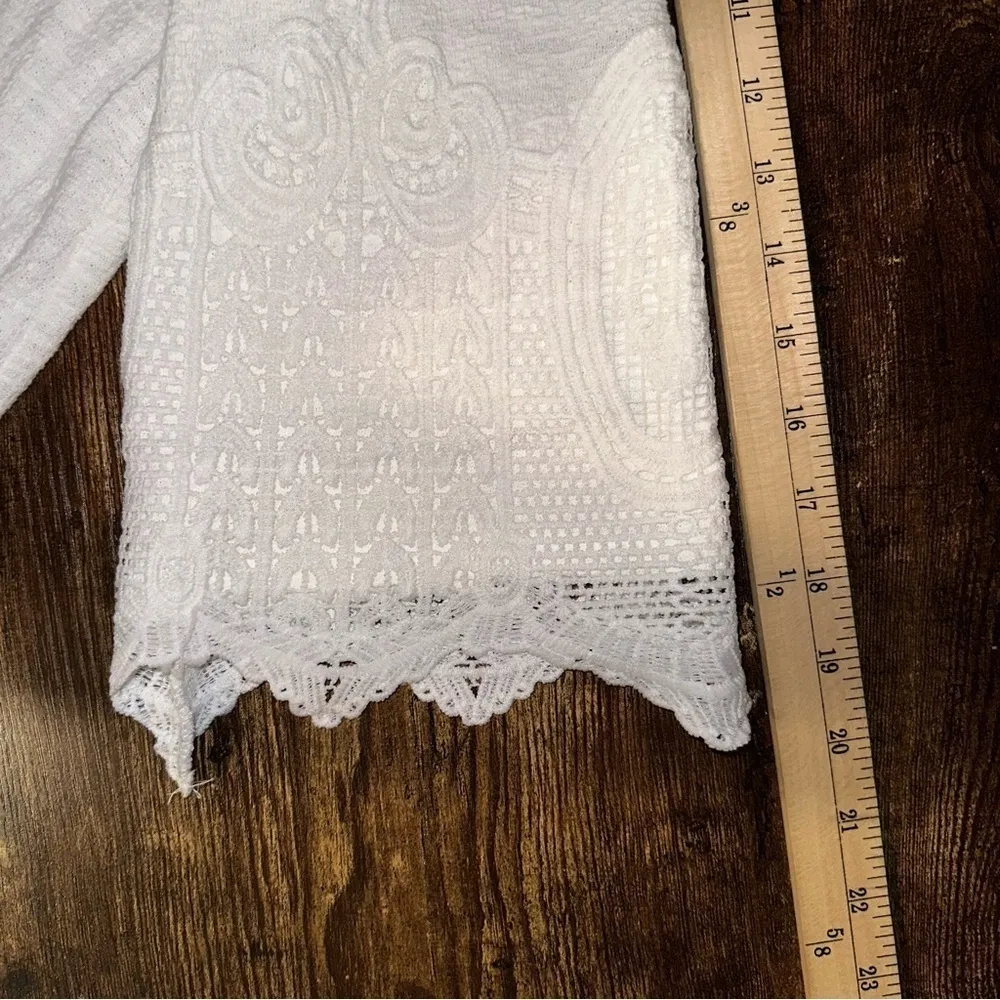 Adrianna Papell Embroidered‎ Lace Long Sleeve Overlay Blouse - Image 9