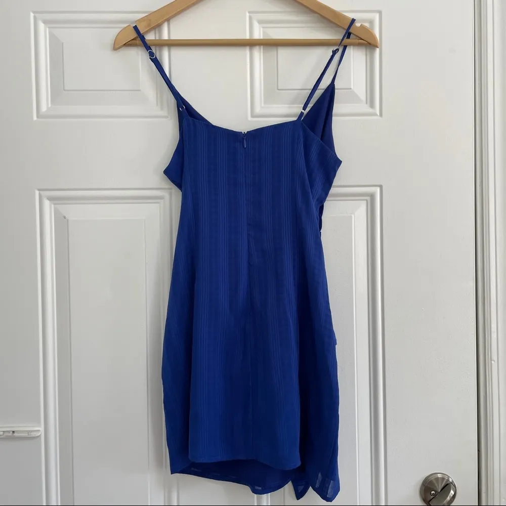 Lovers + Friends NWOT  Elsa Tie Dress - Image 6