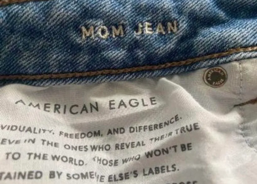 American Eagle Outfitters Mom Jeans - Image 5