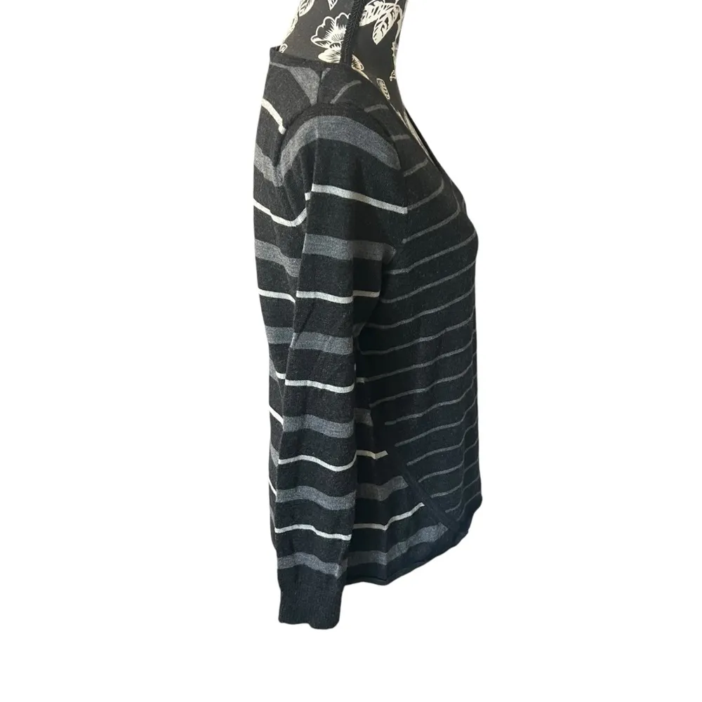 Smartwool Women’s V-Neck Sweater Long Sleeve Striped Wool Black Gray Medium - Image 2