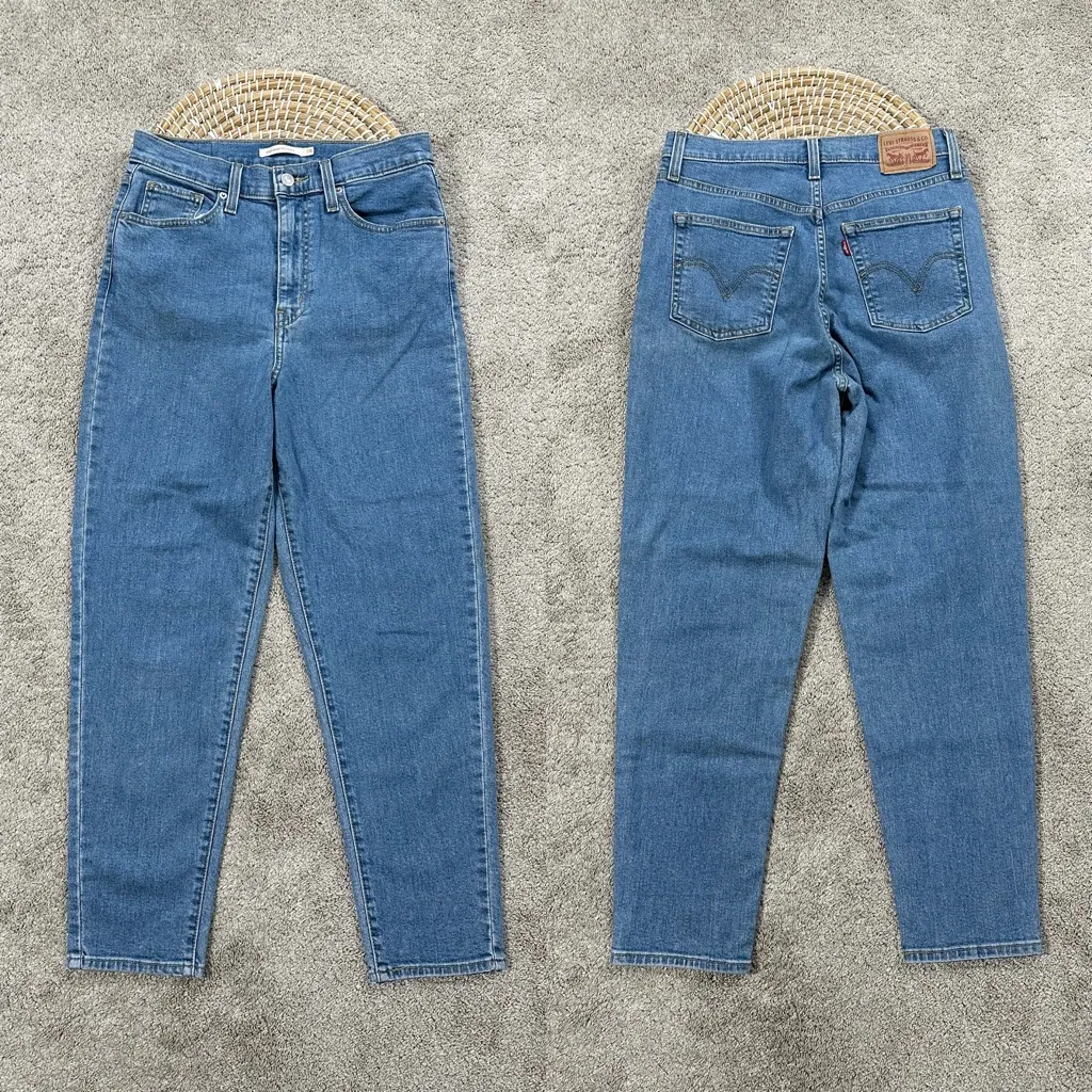 Levi’s Women’s High Waisted Ankle Taper Leg Jeans in Mid Stone Wash 28 - Image 3