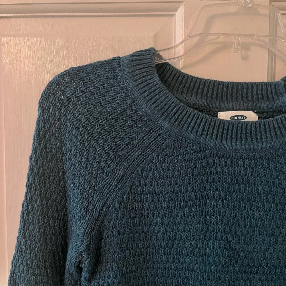 OLD NAVY Women’s Navy Knit Long Sleeve Crew-neck Sweater - Image 5