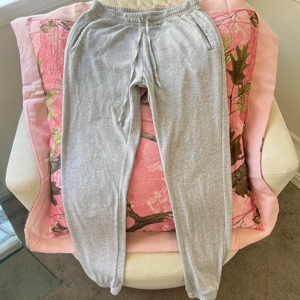 Brandy Melville  grey joggers / sweatpants - Image 2