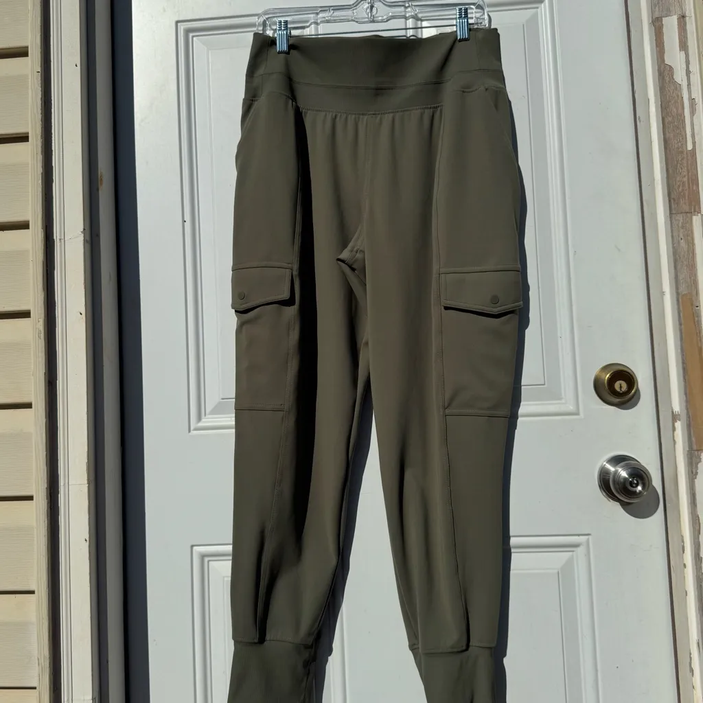 Athleta Olive Green High Rise Cargo Joggers Size Large - Image 2