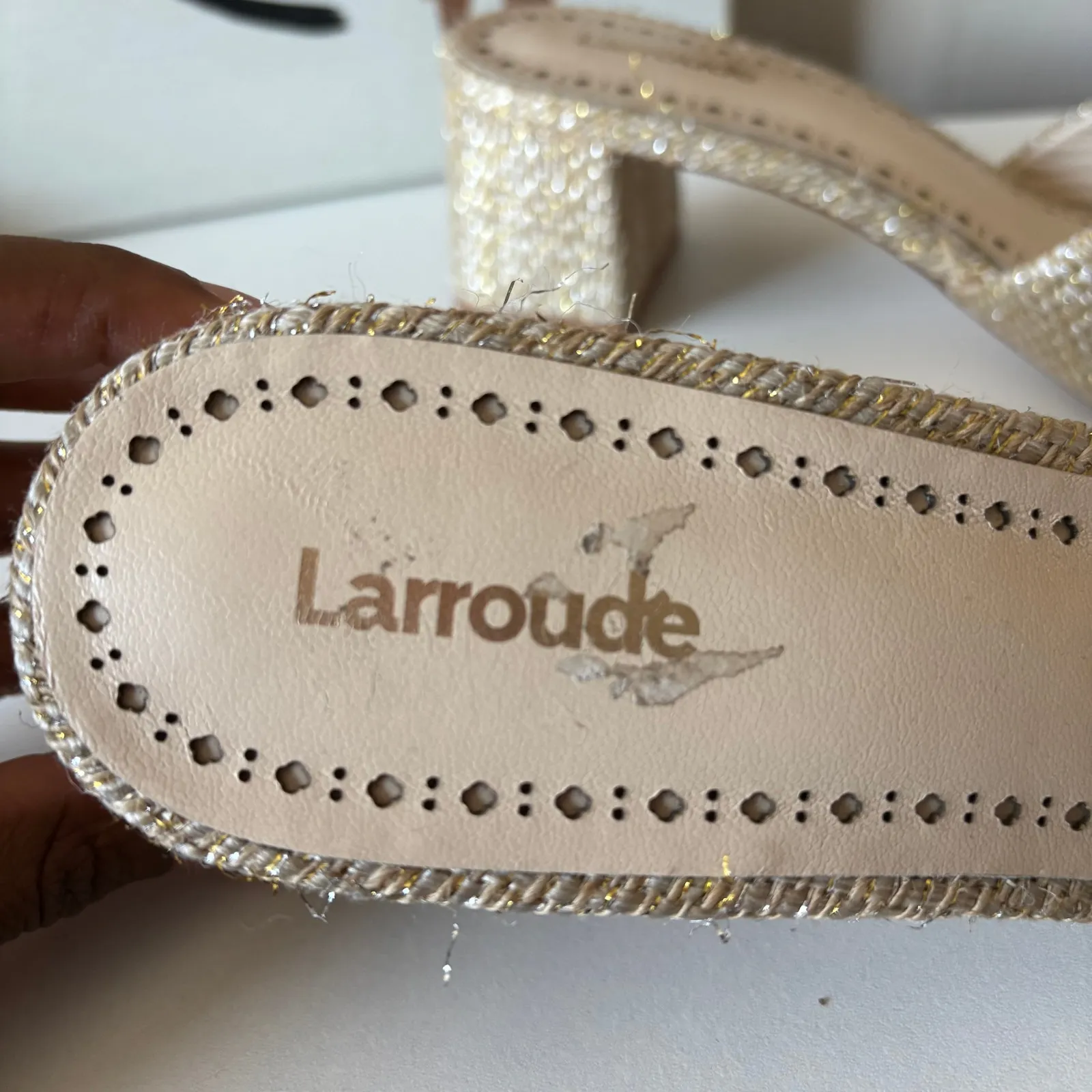 Larroude Flora Woven Raffia Gold Beige Slip On Block Heel Mule Sandals‎ Size 7.5 - Image 6