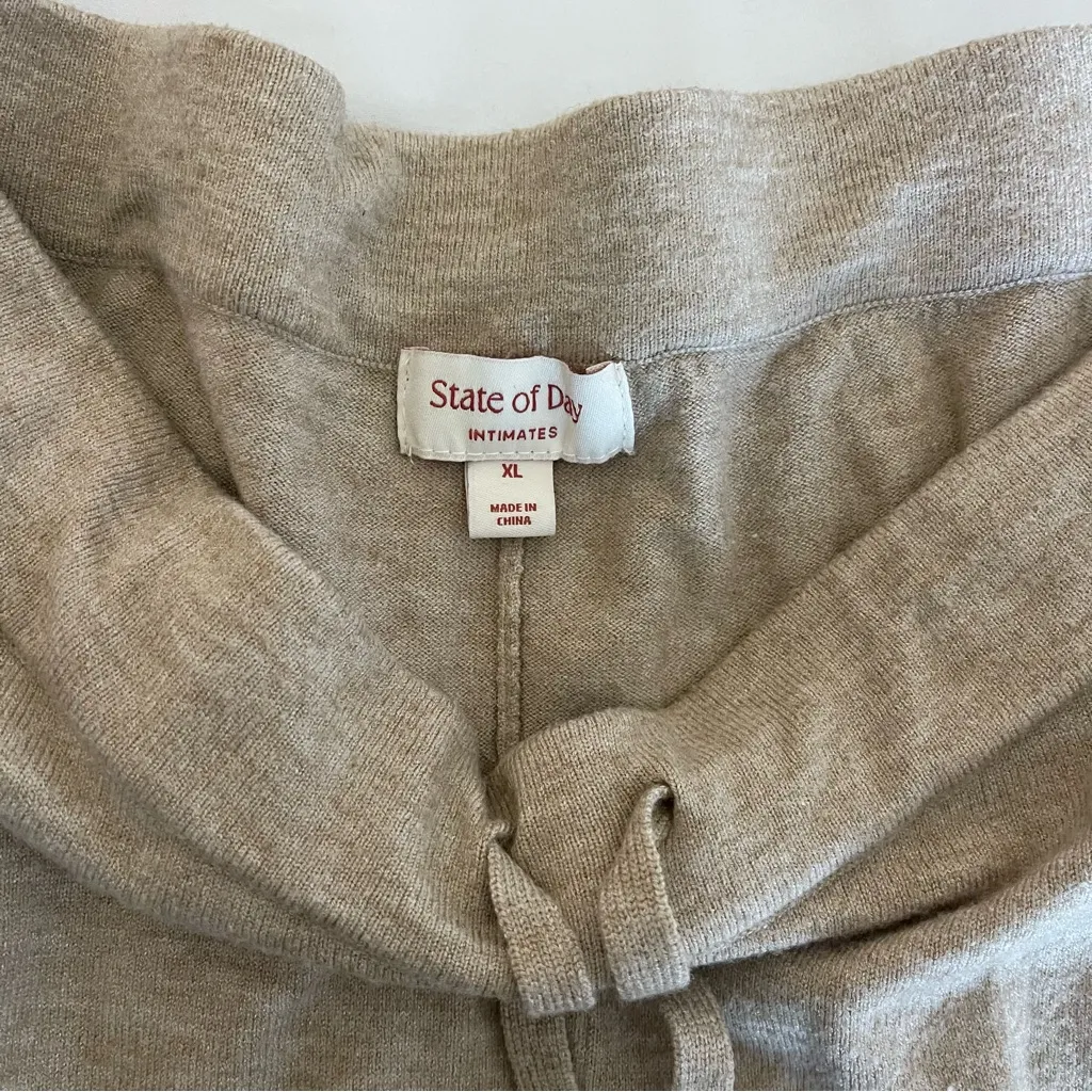 Women's Tan 2 Piece Lounge Set Size XL - Image 3