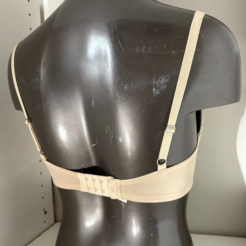 Victoria secret Dream Angels lightly lined Demi embellished rhinestone bra 32DDD - Image 8