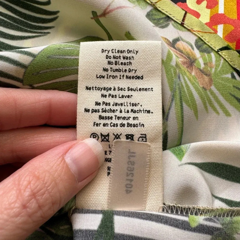 L'Agence Nina Tropical Print Silk Blouse in Santorini/Passionfruit Size Small - Image 10