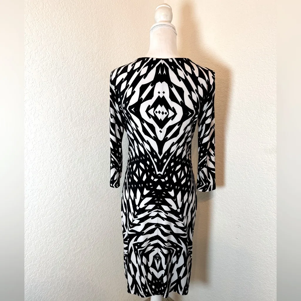 Boston Proper Black & White Print 3/4 Sleeve Body Con Dress‎ 8 - Image 3