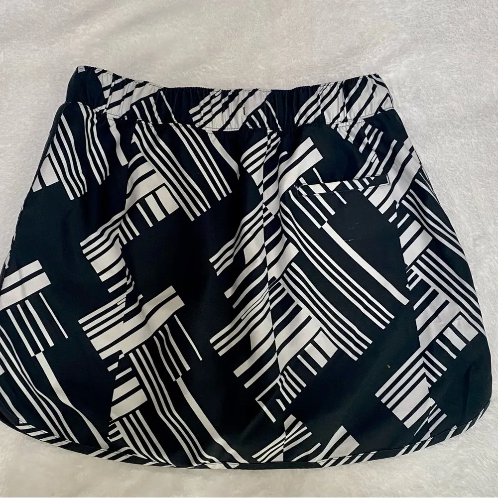 Slazenger Golf Skort|Size Medium|Color Black & White. Preowned. - Image 2