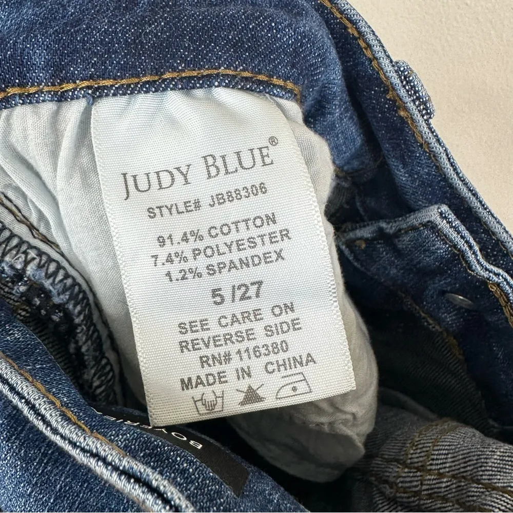 Judy Blue Jeans Women’s 27 Blue Aggie Mid-Rise Thermal Patch Boyfriend Fit - Image 10
