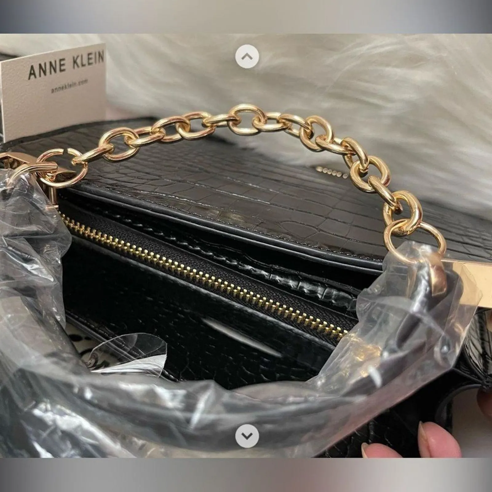 ANNE KLEIN Black Satchel with Wallet AKG5041
New in Box / with Tag MSRP $95 - Image 8