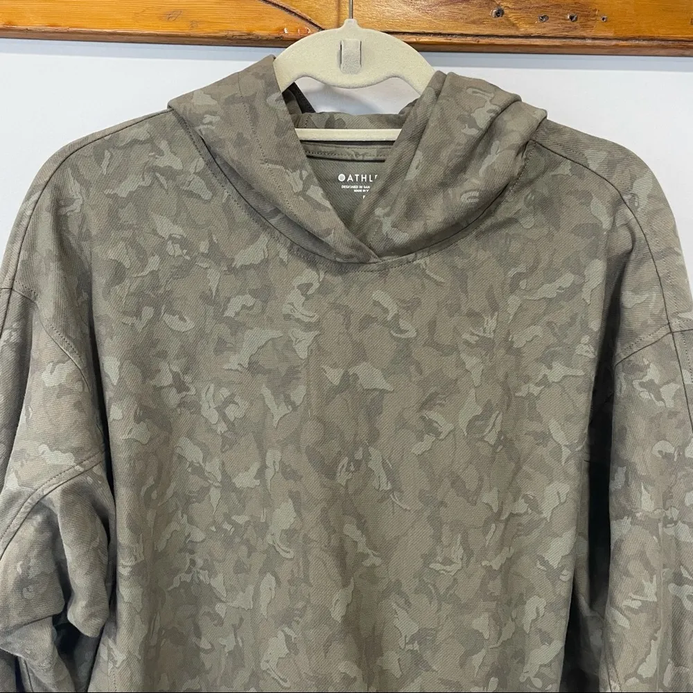 Athleta Cotton Farallon Printed Sweatshirt Size Medium - Image 5