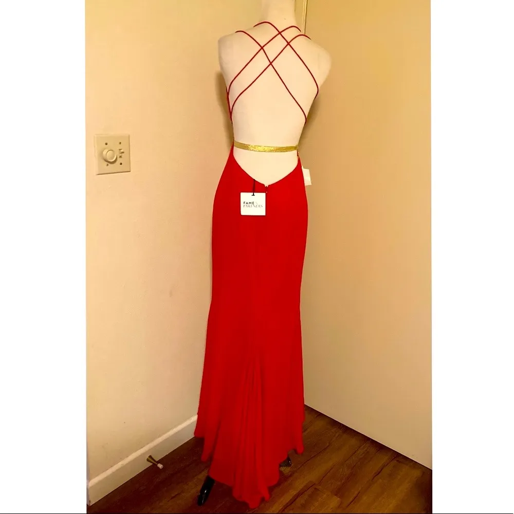 Fame and Partners Surreal Dreamer Red Deep V-Neck Open Back Gown SZ 2 - Image 13