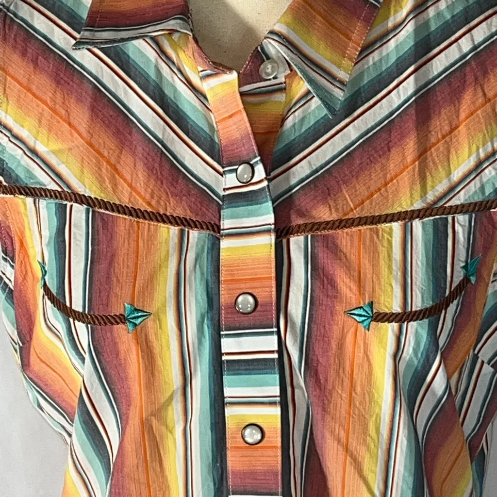 Rock & Roll Cowgirl Sleeveless Western Yoke Shirt w/Pearl Snaps Stripe Serape - Image 2