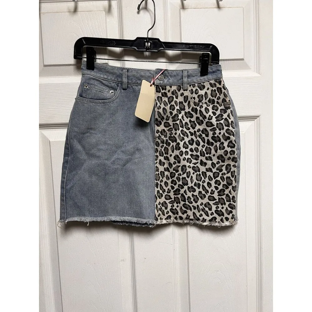 NWT Entro Blue Jean women's Size S 28 mini Skirt Cheetah New With‎ Tags CMC-C - Image 2