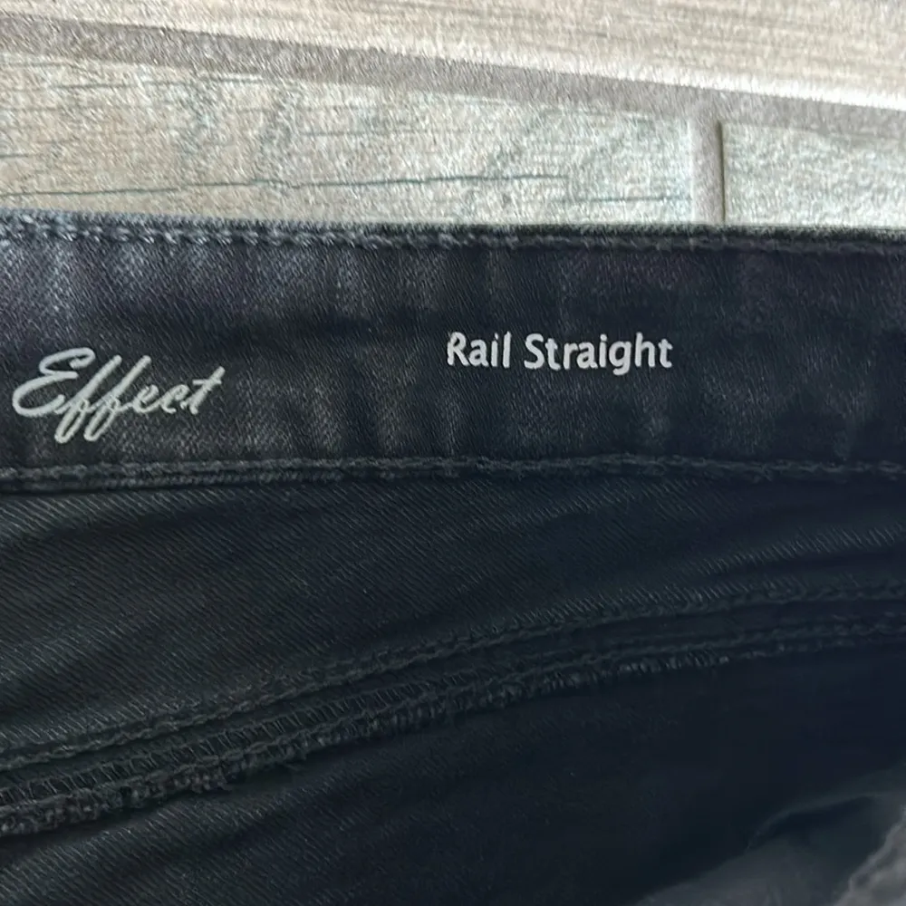 Gloria Vanderbilt rail straight black jeans - Image 4