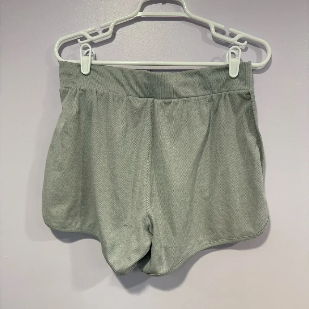 Grey‎ Nike shorts - Image 6