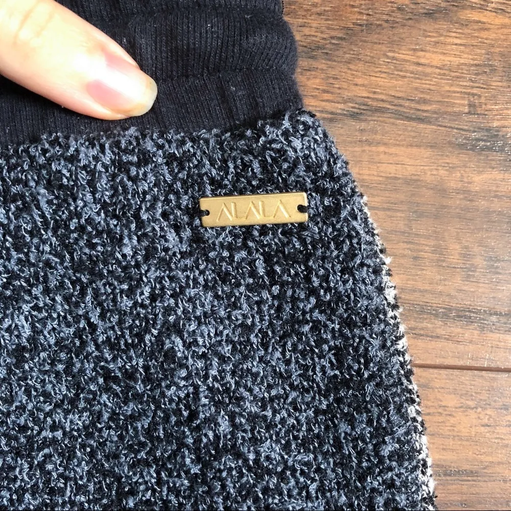 Alala • Retreat sweatpants joggers charcoal boucle knit pull on pants blue grey - Image 12